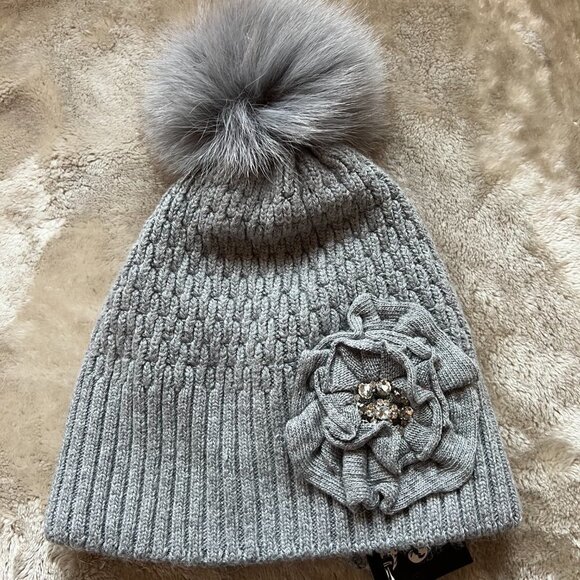 La-El All Gray Wool & Angora Detachable Pom Pom Beanie Hat (Gray POM) main image 9